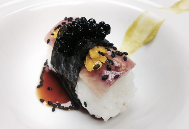 Nigiri Sushi de Anguila Ahumada
