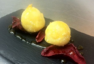 Buñuelitos de queso de cabra