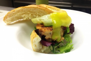 Hamburguesa de Salmón Glaseada